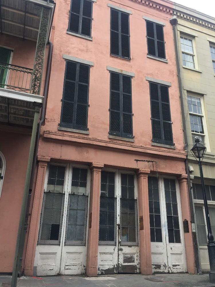527 Conti Street